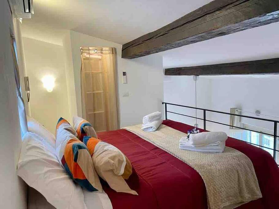 Апартаменти Novella'S Loft Near Santa Maria Novella Station Флоренція Екстер'єр фото